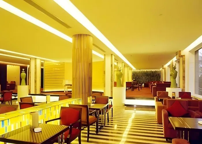 Hotel with Tennis: Beijing Friendship Hotel Jing Bin Building